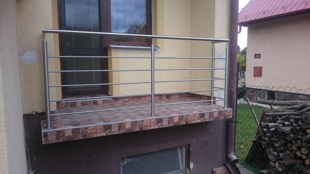 Nerezový balkón
